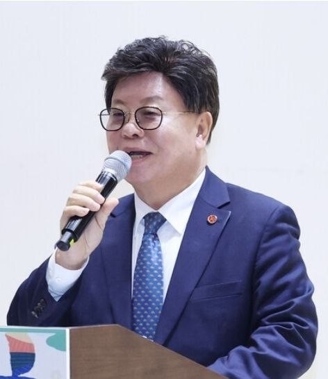 [기고] 신앙은 영원을 사모하는 아름...