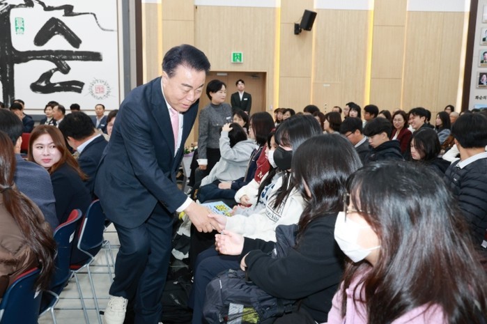 화순 청소년, 정례 조회에서 글로벌 ...