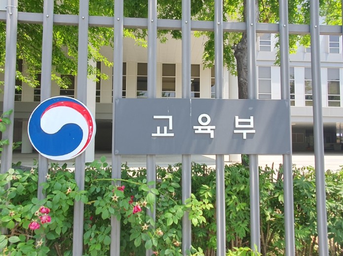 최교진 교육부장관,전국학교비정규직연대...