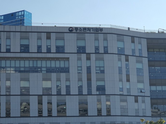 중기부, 청년 AI 인력 양성 교육(...