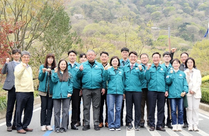 진주시의회 도시환경위, 월아산 숲속의...