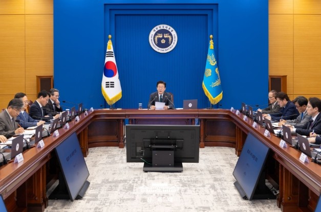 이재명  대통령 "지금은 물...