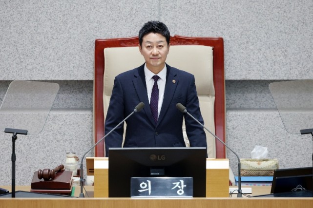 경기도의회 김진경 의장, 제390회 ...