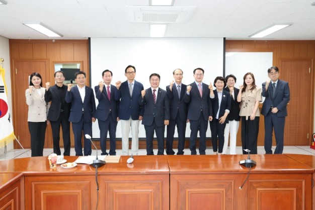 권순기 경남교육감 당선인, 교육감직인...