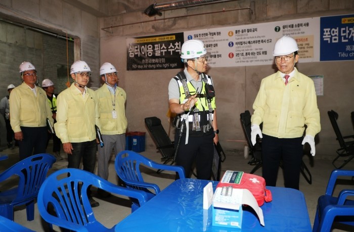 윤건영 교육감, 여름철 자연재난 대비...