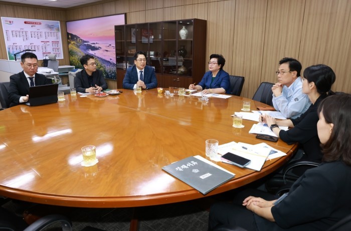 천기옥 동구청장, 현대백화점 울산점과...