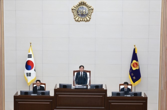 충북도의회 437회 정례회 1차 본회...