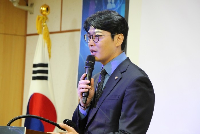 한준호 의원, 한 채의 집으로 노후소...