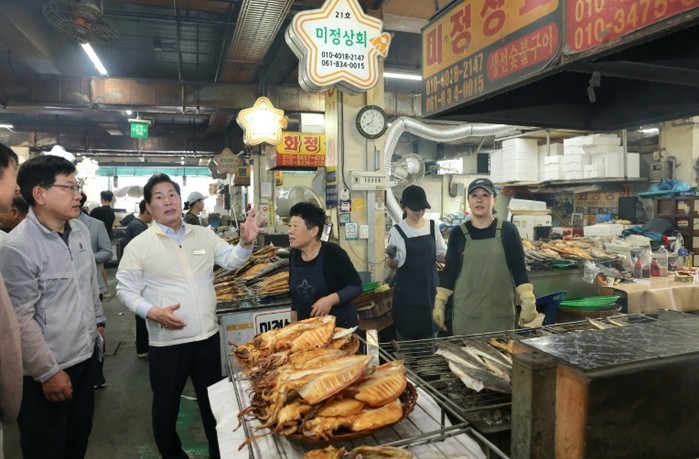 고흥군, 추석 맞아 전통시장 안전·물...