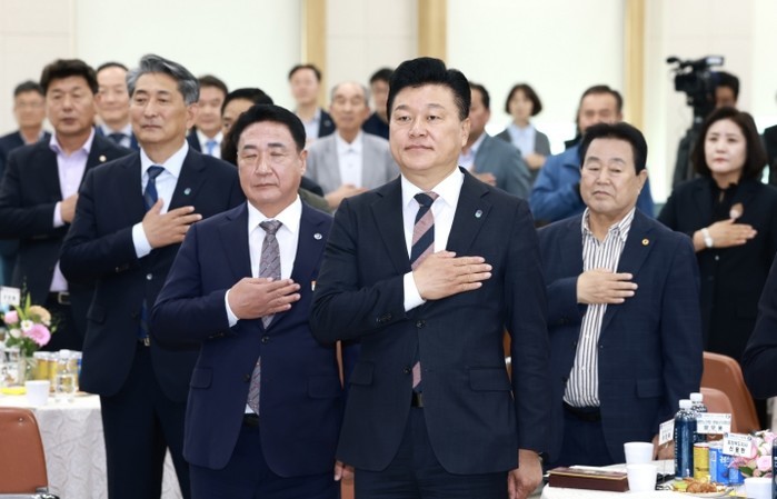 신용한 충북도지사, 영동군 찾아 체류...