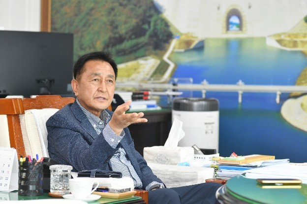'민선 9기 화천군정 출범 1...